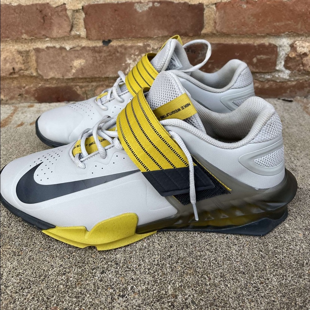 Nike savaleos